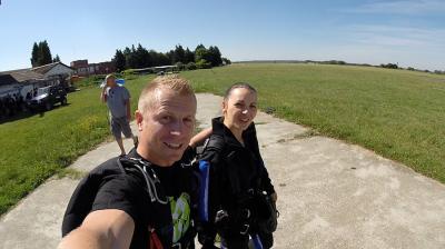 Nikolina Budić- Skok padobranom